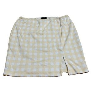 medium yellow and white plaid rue 21 skirt
